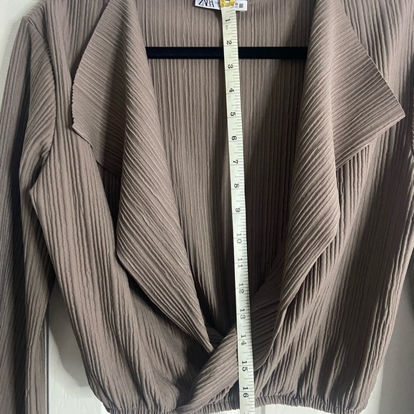 Zara Crop Top - Picture 3 of 4